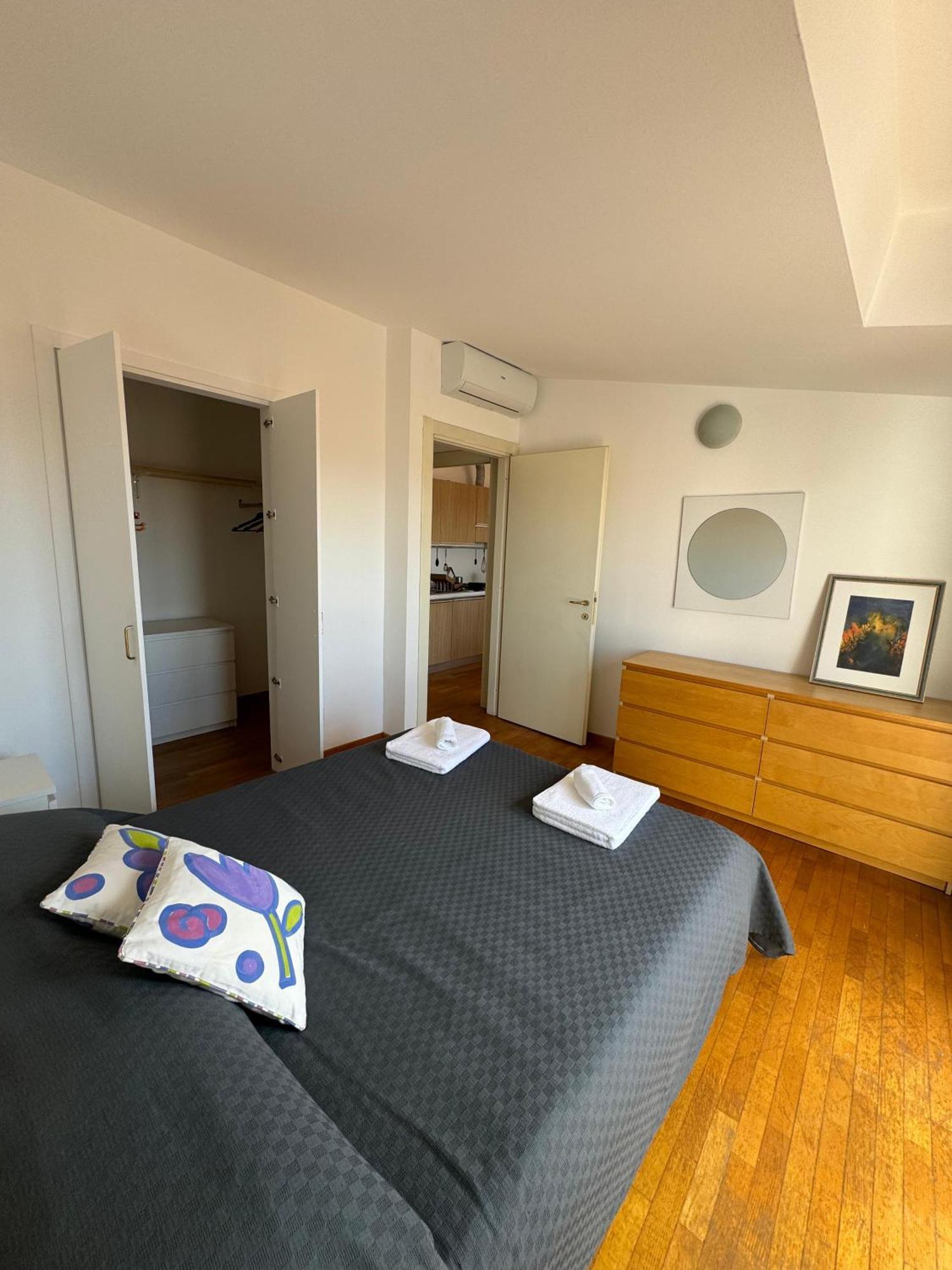 Appartamento Isola- Attico Con Balcone ミラノ エクステリア 写真