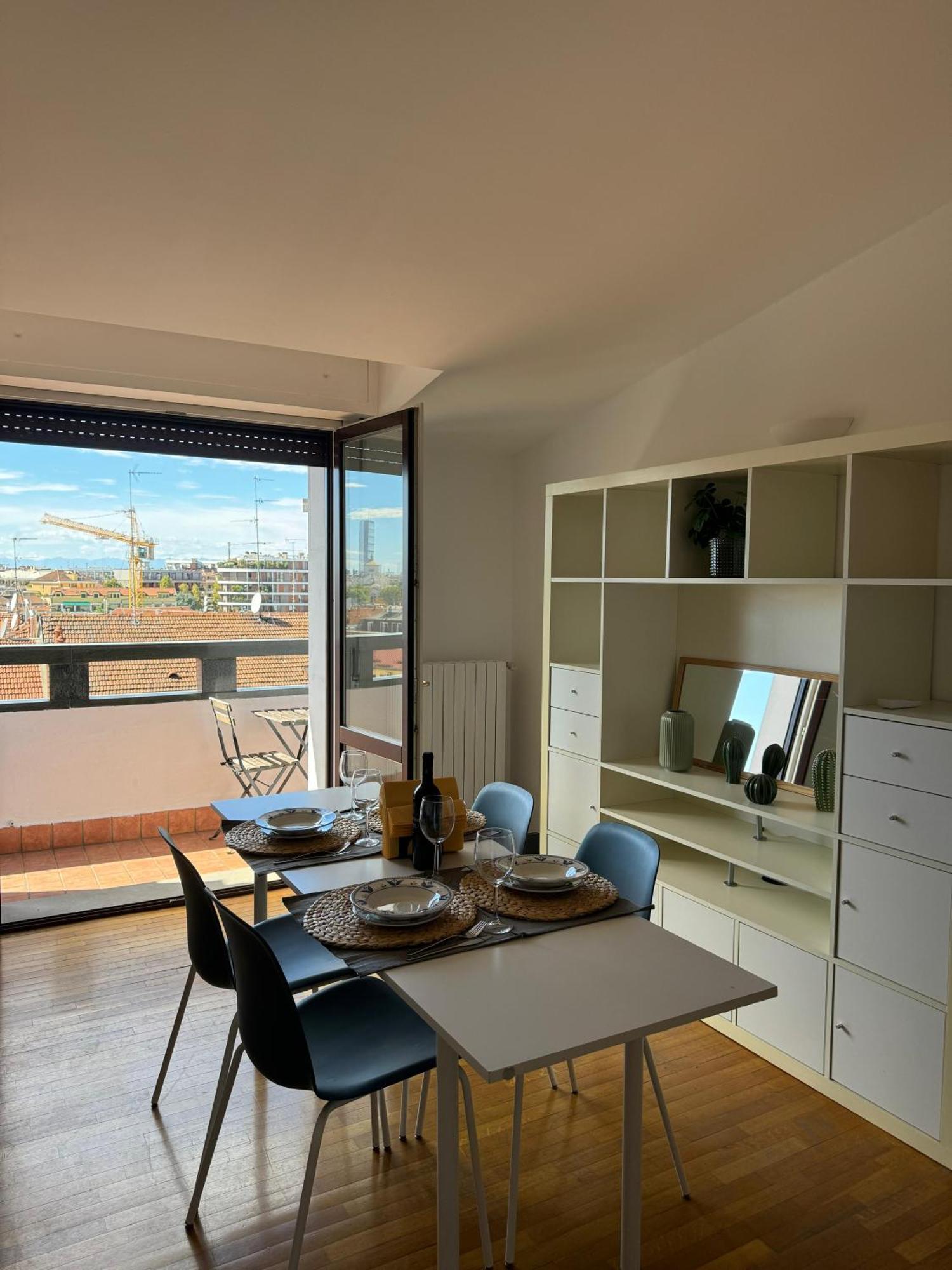 Appartamento Isola- Attico Con Balcone ミラノ エクステリア 写真